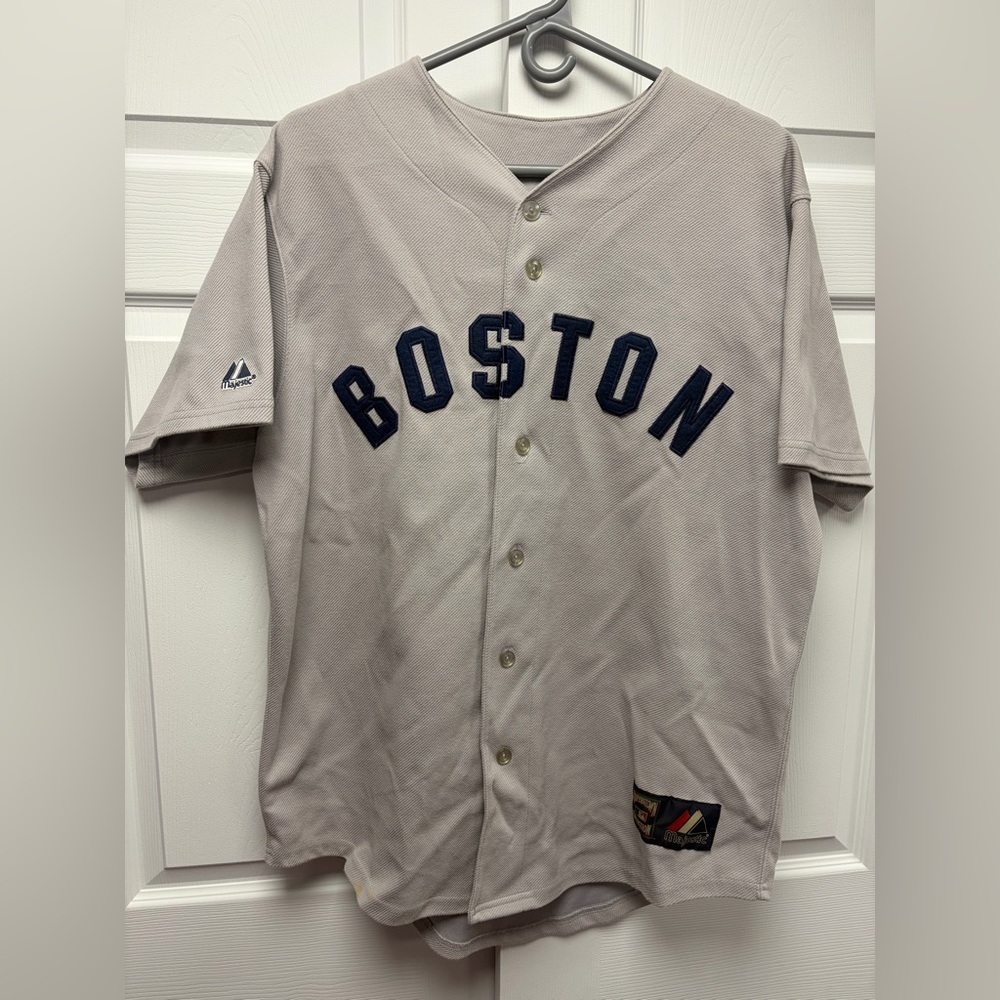 Vintage Majestic Boston Red Sox Ted Williams Jersey. Good condition. Size Large